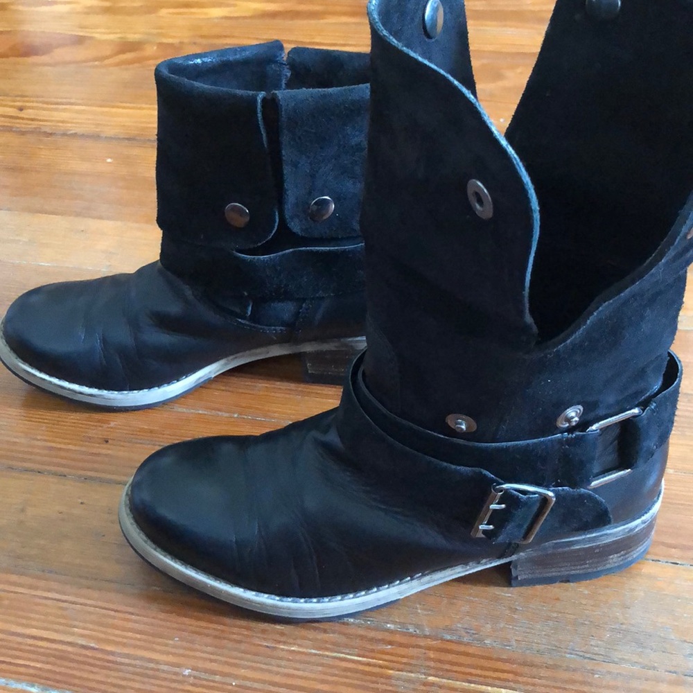 Clarks leather boot